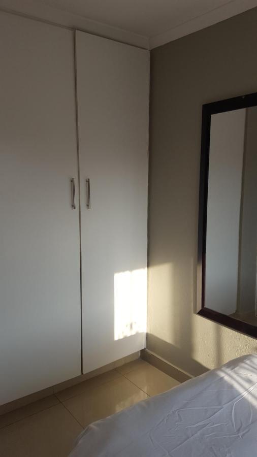 Tlelakufuma Guest House 요하네스버그 외부 사진