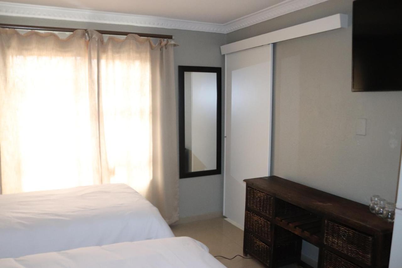 Tlelakufuma Guest House 요하네스버그 외부 사진