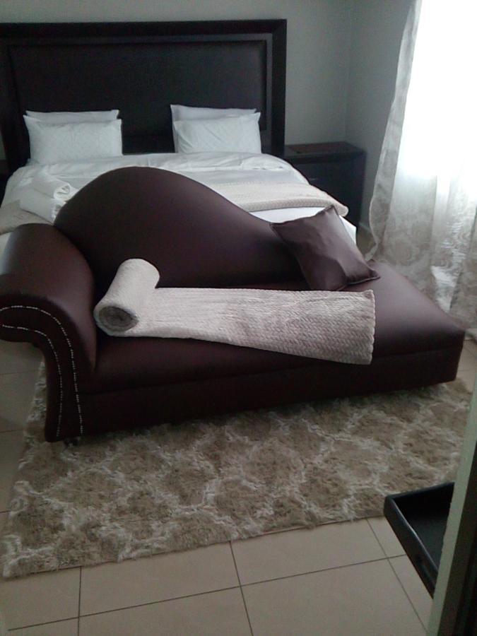 Tlelakufuma Guest House 요하네스버그 외부 사진